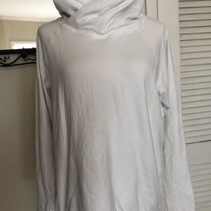 LuLuLemon pullover top with elastic at bottom